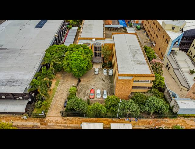 338M² OFFICE FOR SALE IN FERNDALE